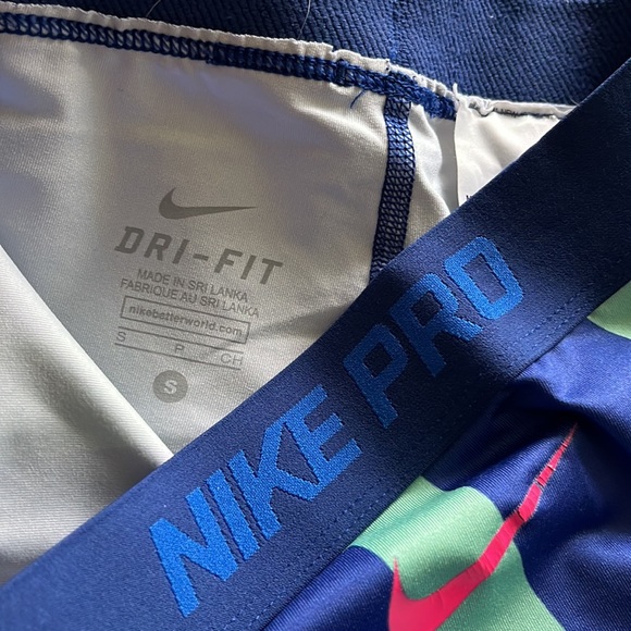 Nike pro cropped leggings sz S - Picture 2 of 4